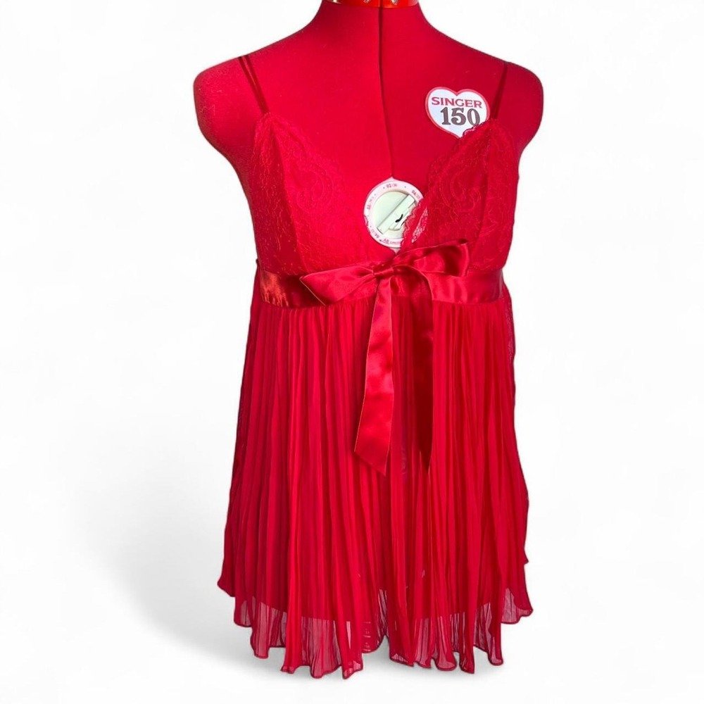 Victoria's Secret Red Lace Pleated Chiffon Babydoll Satin Ribbon Size Small